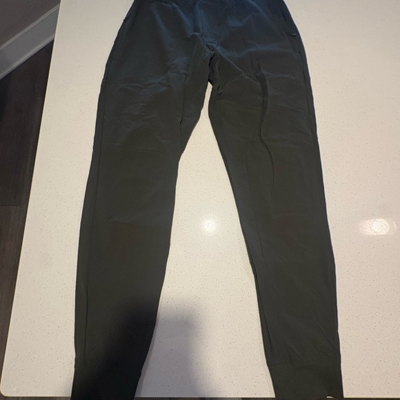 Green Alo Jogger Pants